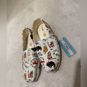 TOMS Multicolor Holiday Cat Pattern Slip-Ons